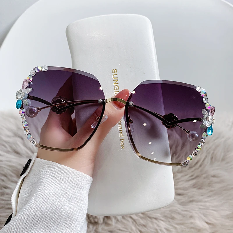 

2022 New Woman Pearls Sunglasses High Level Sense INS Driving Special Large Face Slimming Korean Version Female Eyeglasses