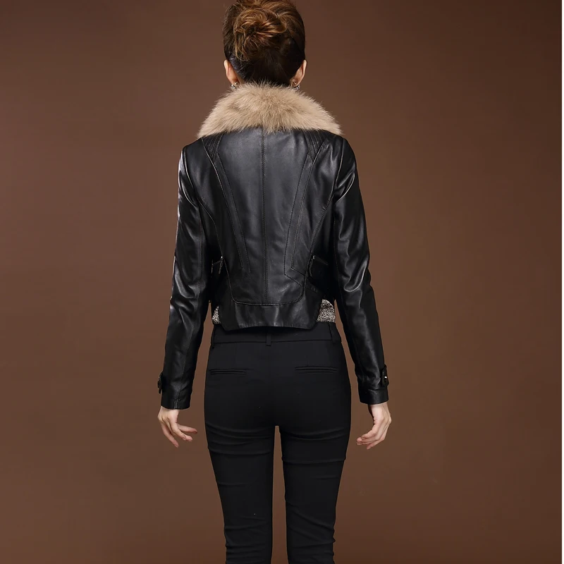 

Natural Sheepskin Coat Female Winter Genuine Jacket Women Short Elegant Slim Outwear Real Fox Fur Collar Jackets LWL1210