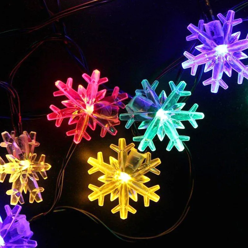 LED Snowflake Fairy Lights String Outdoor Waterproof Solar Operated Festoon New Year's Garland Holiday Lighting Party Decoration