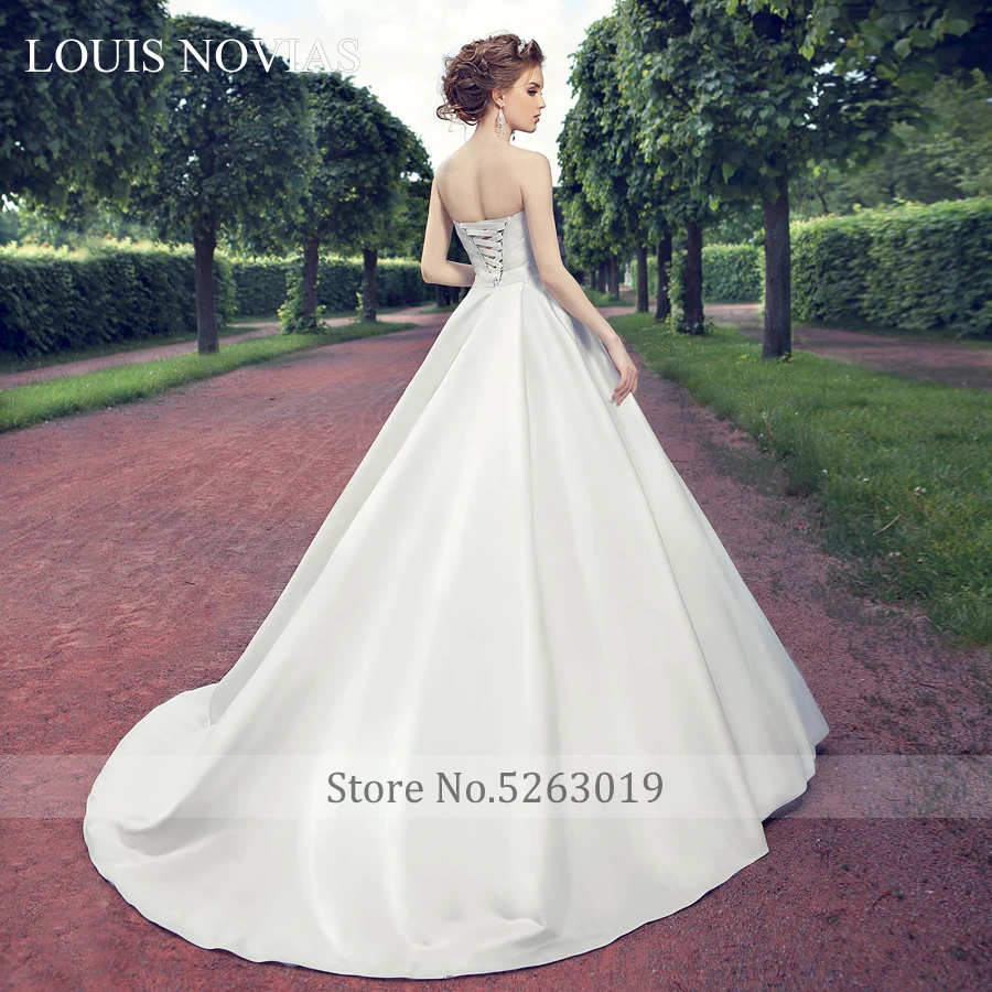 Louis Novias New fashion High End Strapless Backless Sweetheart Floor Skirt Vintage Wedding Dress Luxury Silk Taffeta Full Dress