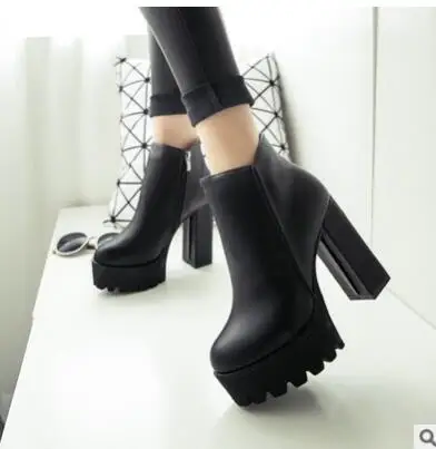 New Black Boots Female Leather Women Boots new Thick Heels Ankle Boots For Women Round Toe Winter Shoes Women fashion Platform