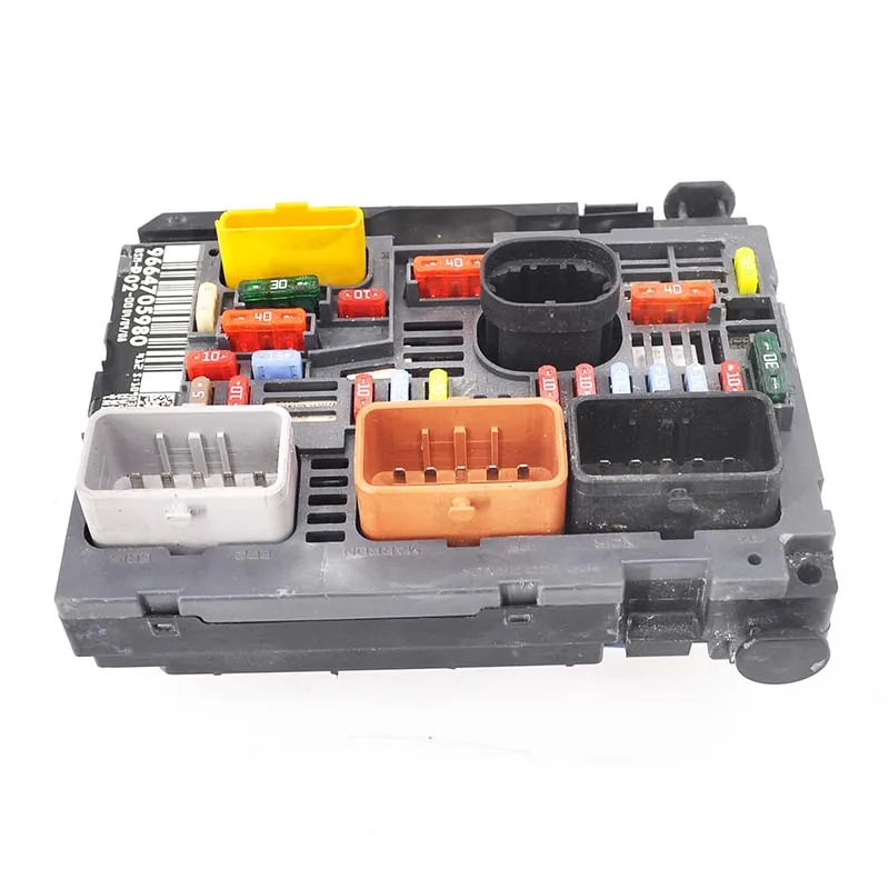 9809742780 9664705980 9667044980 9807028580 9807028780 9664706180 Genuine Fuse Box Unit Assembly For Citreon C5 Peugrot 3008