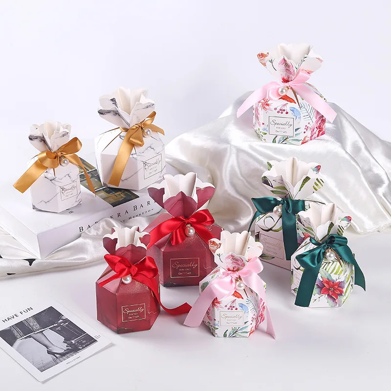 

New Gift Bag Creative Paper Candy Boxes with Ribbon Wedding Favor and Gift Box for Wedding Christmas Party Decoration