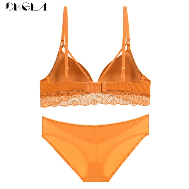 Triangle Cup Bra Set Seamless Sexy Thin Lady Brassiere Wire Free Women Lingerie Set Bandage Fashion Embroidery Lace Underwear