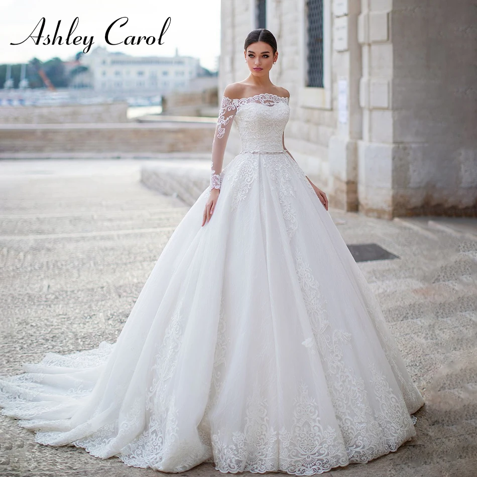 وصول أشلي كارول الجديد مع سترة طويلة الأكمام مع حزام كريستال يزين ثوب الزفاف Vestidos De Novia