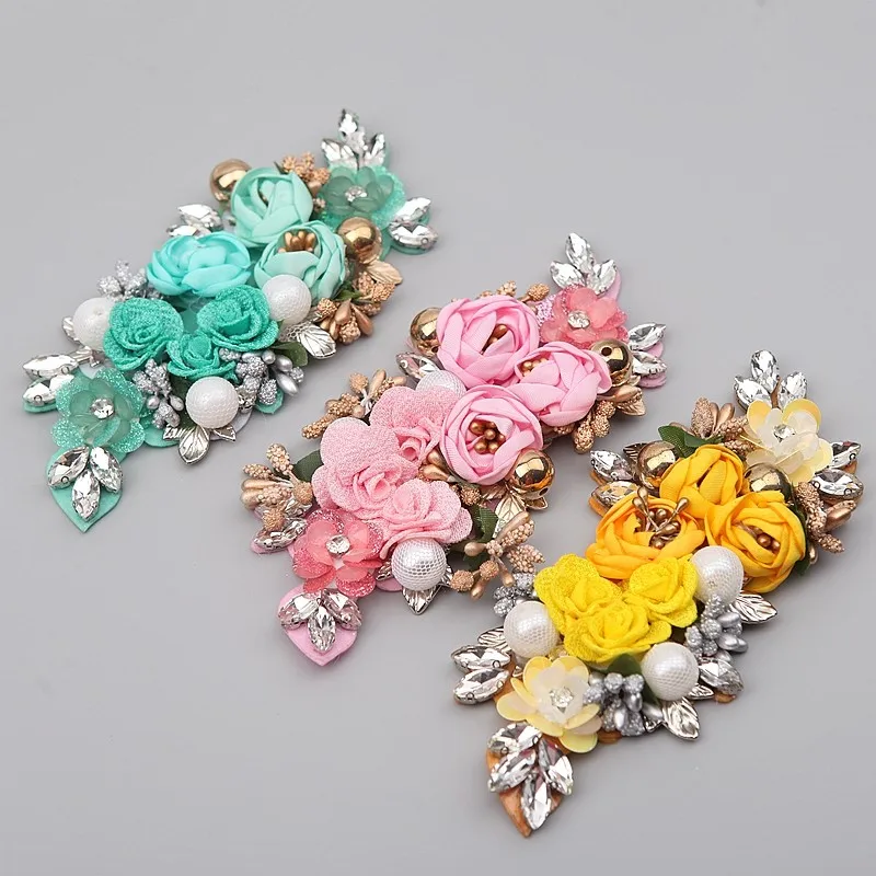 Handmade Rhinestone Flower Patches para Vestuário, 3D Rose Flower, Costurar Em Applique, Bordado, 7 Cores, 5Pcs por lote