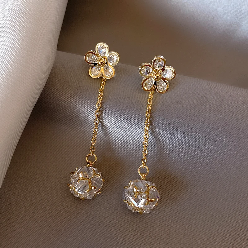 Korea New Fashion Jewelry Exquisite Copper Inlaid Zircon Flower Ball Earrings Elegant Women Long Pendant Wedding Party earring