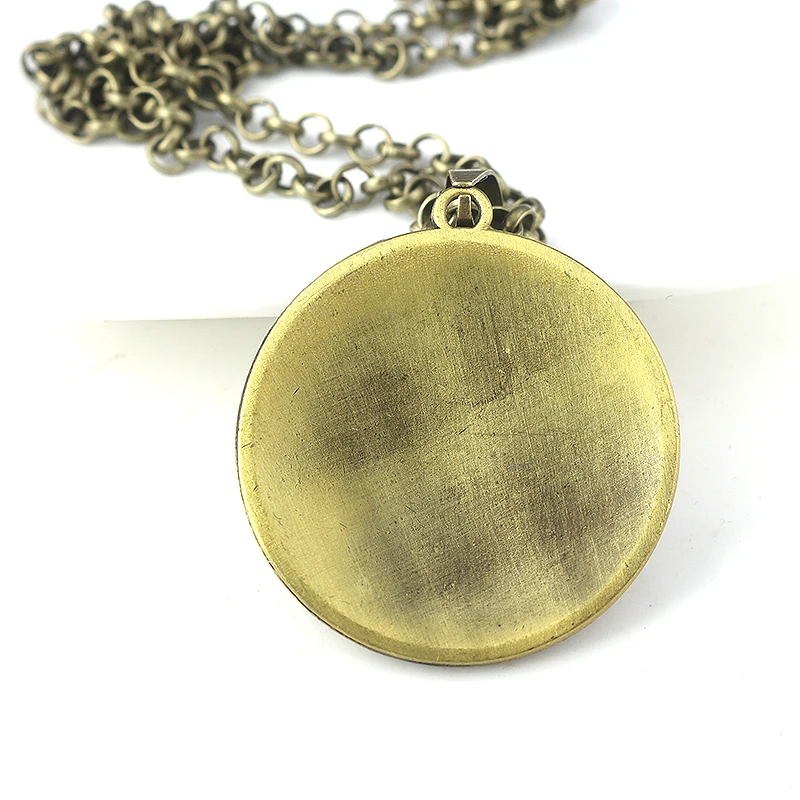 Hot Game Dark Souls 3 Necklace Sun Rider Solaire Round Sun Logo Pendant Necklace for Women Men Casual Clothing Accessories
