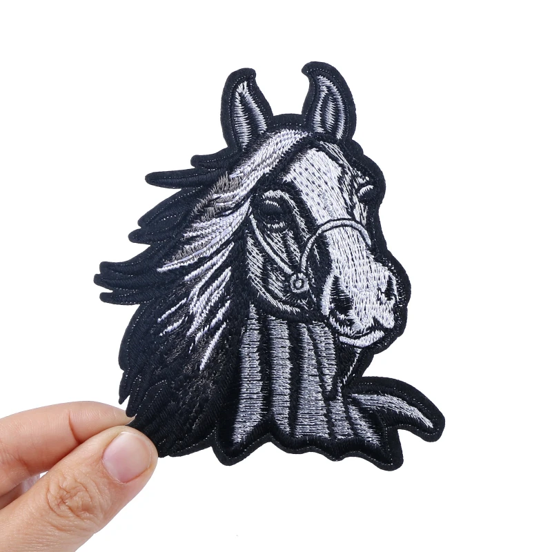 1 pz cavallo ricamato Patch ferro su grandi dimensioni cucito Applique distintivo vestiti Patch adesivi fai da te accessori per cucire