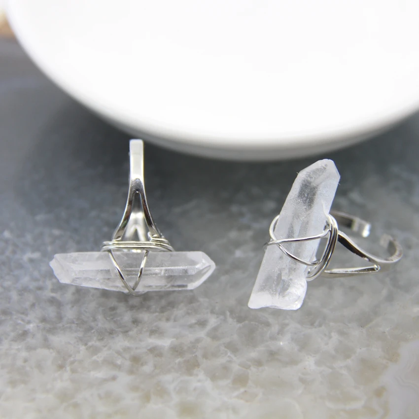 Minimalist Natural White Quartz Points Stick Adjustable Ring,Healing Crystal Quartz Chakra Gemstone Simple Style Ring Jewelry