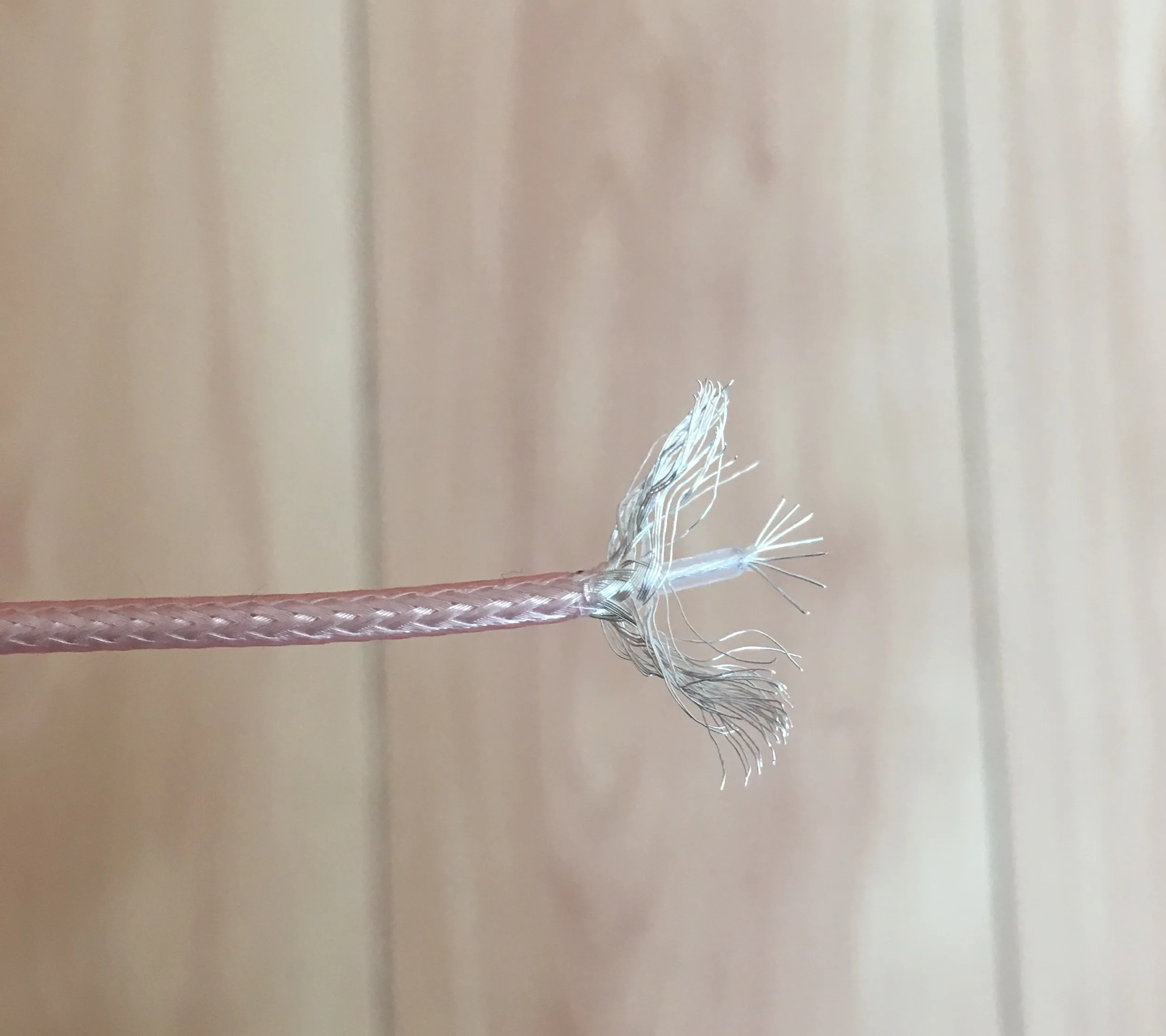 Cavo Schermato Silver-plated Cavo Schermato, lo Scudo Strato e Nucleo Interno Sono di Rame-placcato Argento