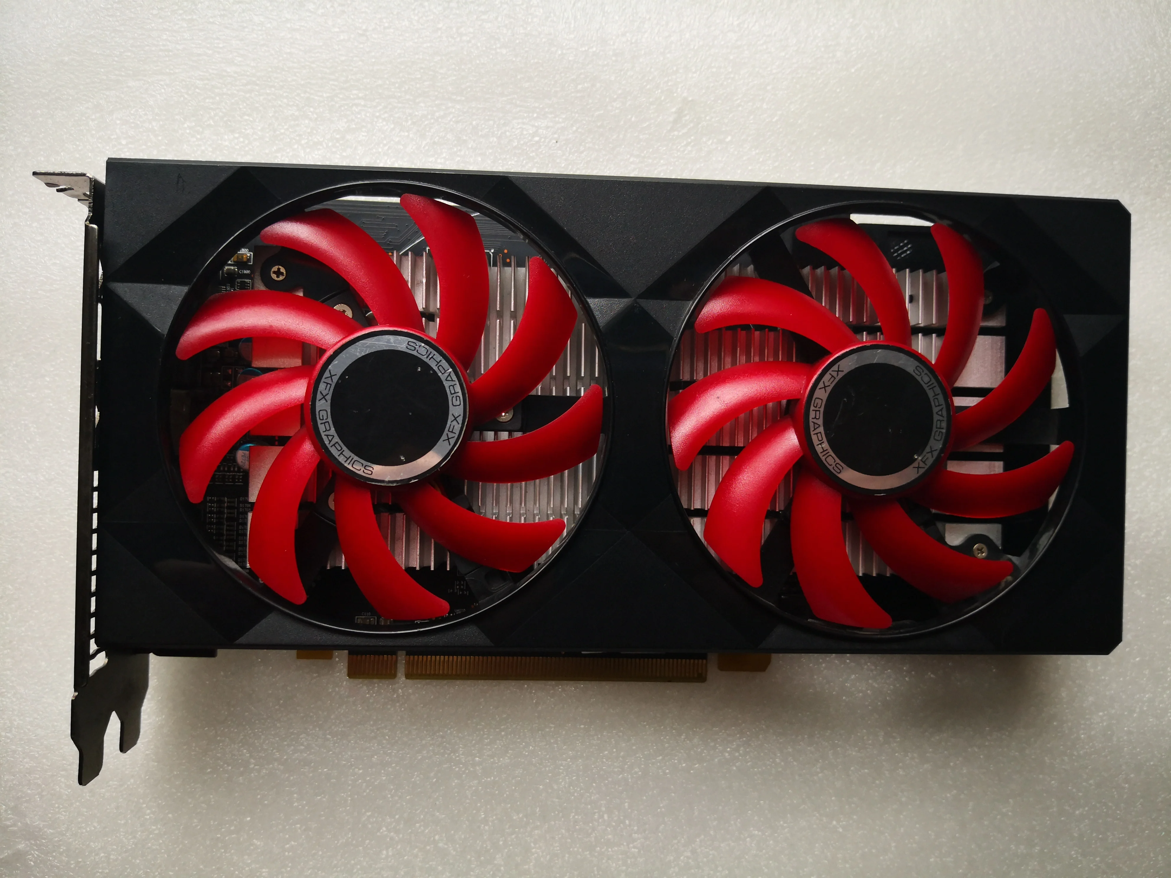 XFX Radeon RX560 2GB GDDR5 Video Card Cards DP HDMI DVI