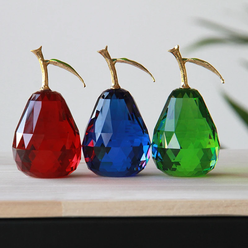 

1 Piece Christmas Gifts 3D Crystal Pear Paperweights For Figurine Ornaments Glass Crafts Office Desktop Decor