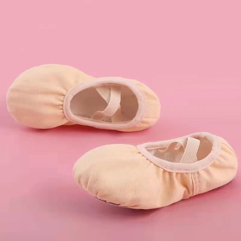 Zapatos de baile de Ballet y Yoga de suela suave de lona Beige para niños y adultos, práctica de profesores, rendimiento, cordones elásticos, punta de garra de gato, venta al por mayor