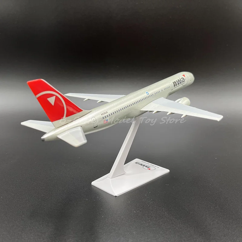 1:200 Aircraft Model Toy Northwest Airlines NWA Boeing 757-200 Replica Collector Edition