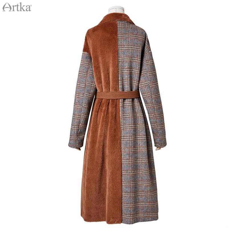 ARTKA 2019 Winter New Women Woolen Coat Vintage Plaid Woolen Fake Marten Hair Thicken Coat Warm Long Outwear With Belt FA10098D