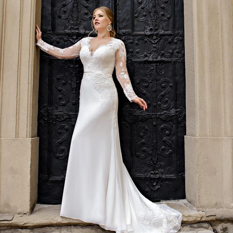 

Elegant Sheer Mermaid Wedding Dress 2022 Deep V-neck Full Sleeves Lace Applique Wedding Gowns Applique Bridal Dress Plus Size