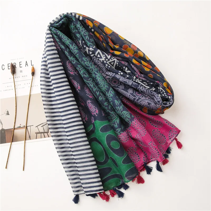 2022 Fashion Design Aztec Floral Patchwork Viscose Shawl Scarf High Quality Neckerchief Autumn Winter Foulard Muslim Hijab Sjaal