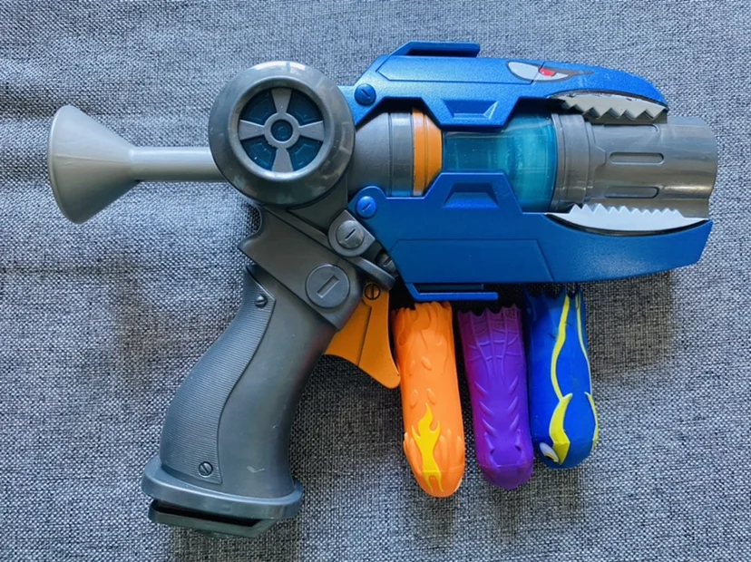 22~28cm Blue Orange blue Generation 1 Slugterra Gun Toy with 3 Bullets  Boy Pistol Gun