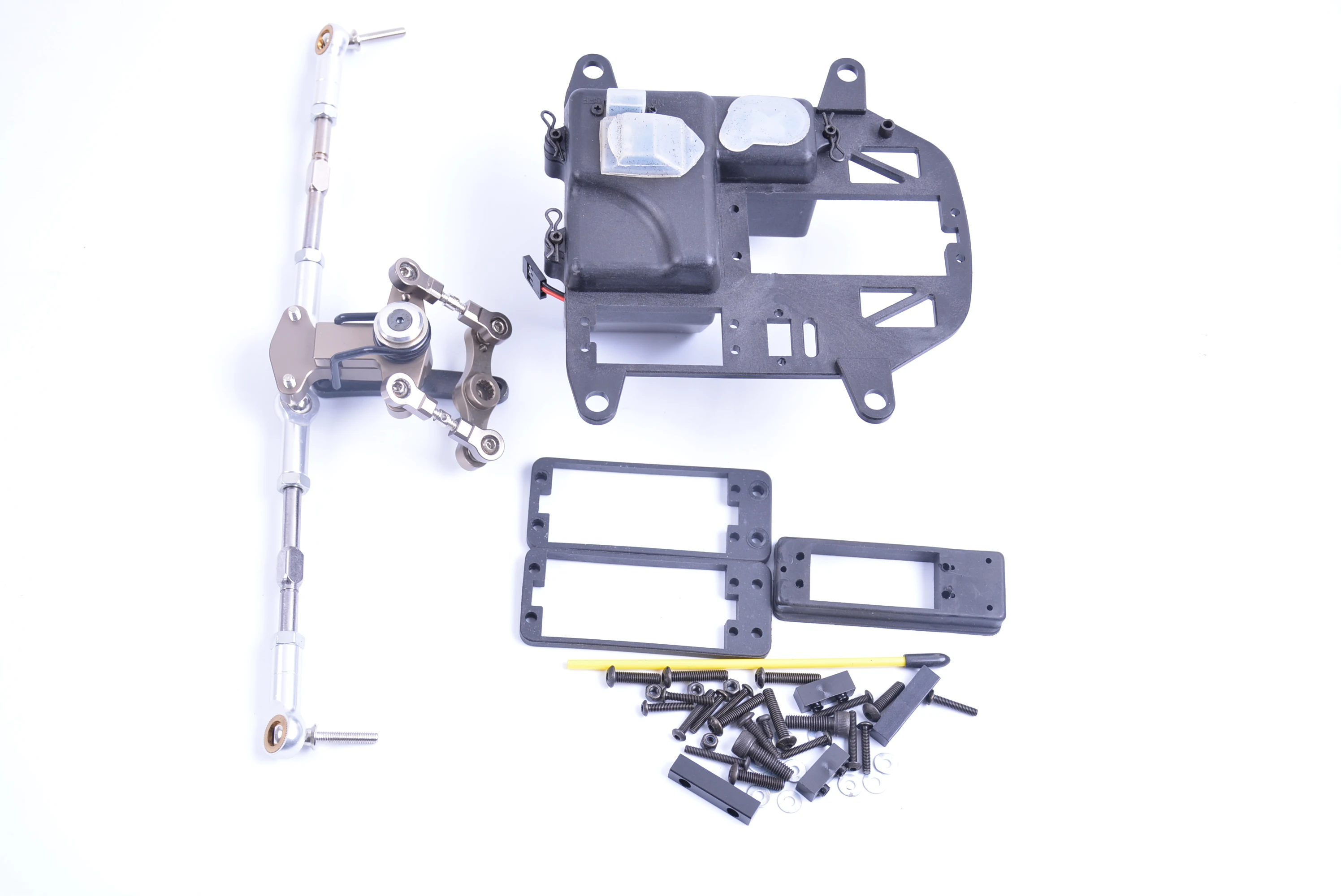 

CNC machining all-metal steering rod to upgrade symmetrical steering system for 1/5 ROFUN HPI BAJA 5B 5T 5SC