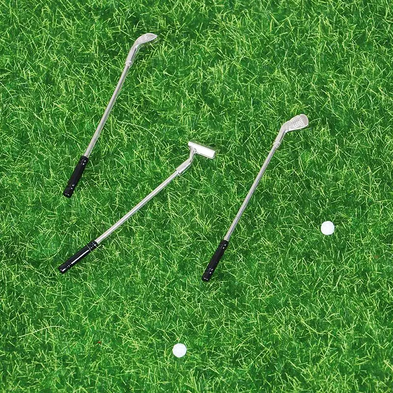 5Pcs 1:12 mobili in miniatura per case delle bambole mazze da Golf in metallo Set fai finta di giocare giocattoli accessori per la decorazione della casa delle bambole