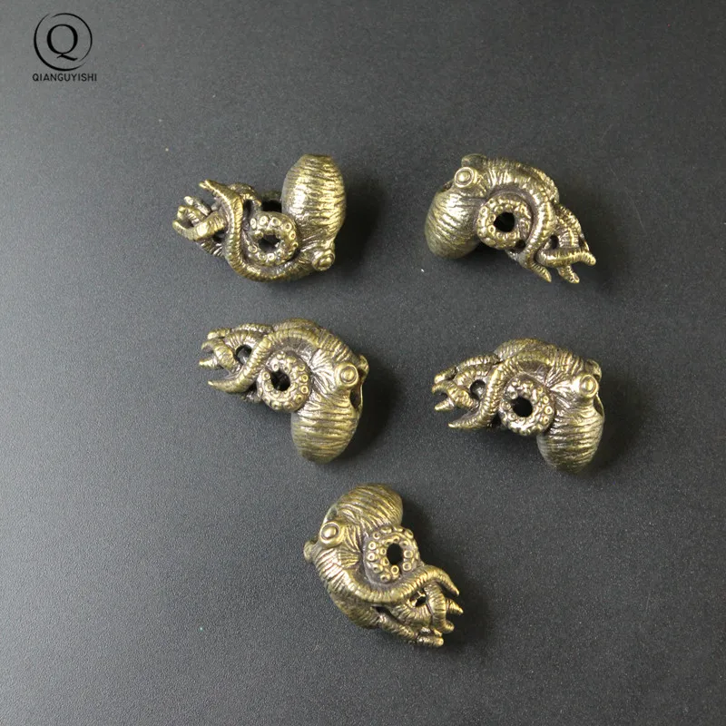 Brass Sea Animal Octopus Knife Bead Vintage Keychain Pendants Outdoor EDC Umbrella Rope Hanging Trinket DIY Paracord Accessories