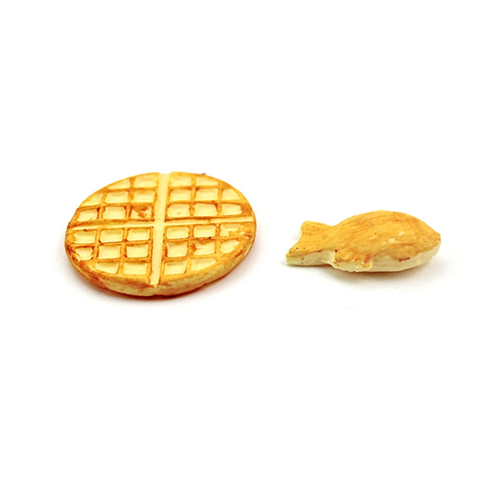 1/12 Dollhouse Miniature Accessories Mini Resin Waffle Taiyaki Simulation Food Model for Doll House Home Decoration