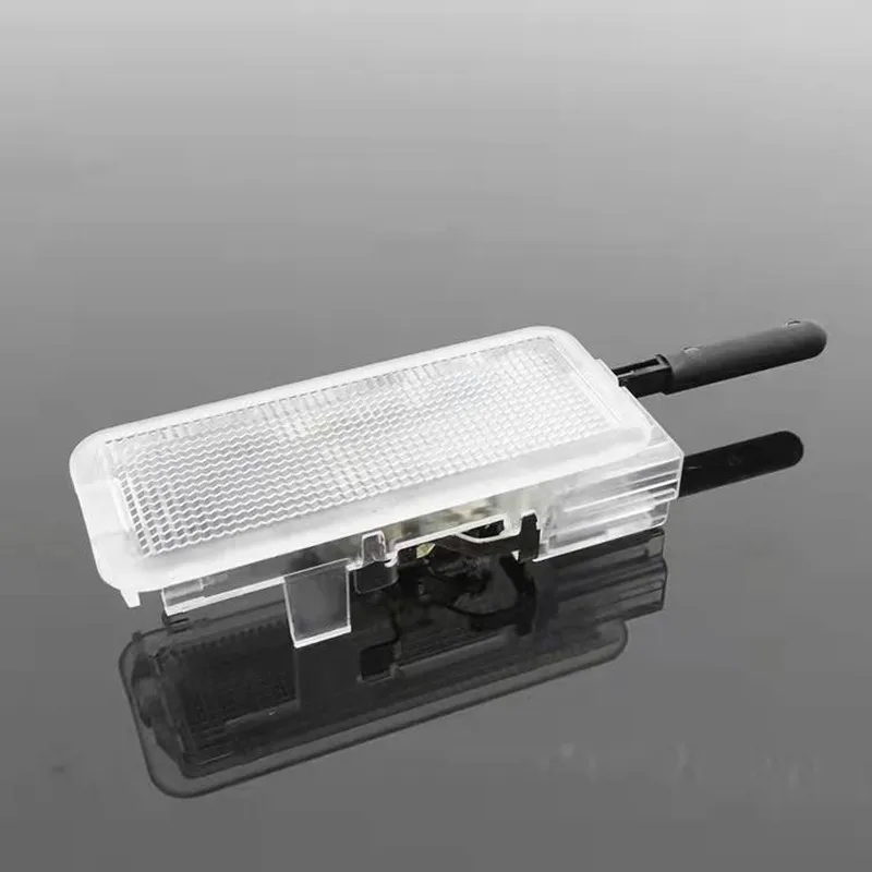 Suitable for Peugeot 206 207 307 Citroen C2 Picasso Xsara glove box lamp car glove box lamp reading lamp lamp 6362L4