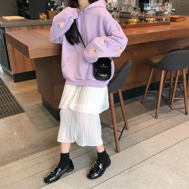 Strawberry Embroidery Lavender Oversized women Hoodies Harajuku Pink Sweatshirt Women Kawaii Loose Long Sleeves Tops women cloth