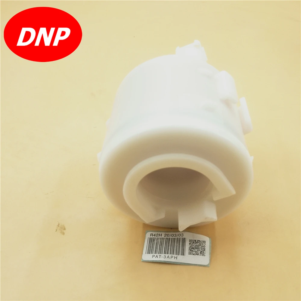 PAT Fuel Filter For NISSAN Caravan Homy elgrand VAN 16400-WF700 16400-DA001