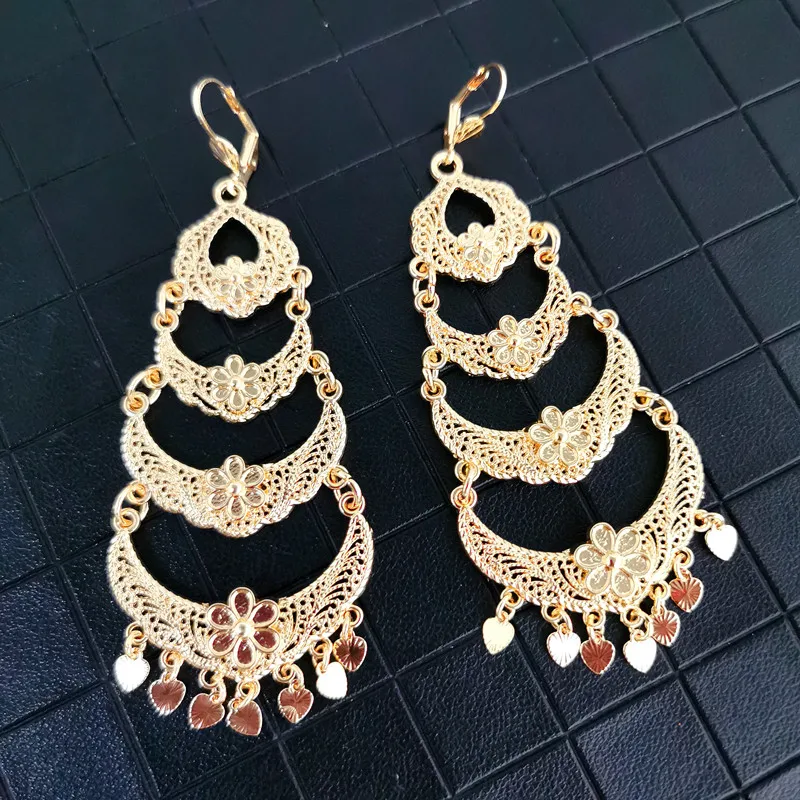 Stylish Atmosphere Long Earrings Elegant Floral Earrings With Heart Pendant Arab Fashion Drop Earrings