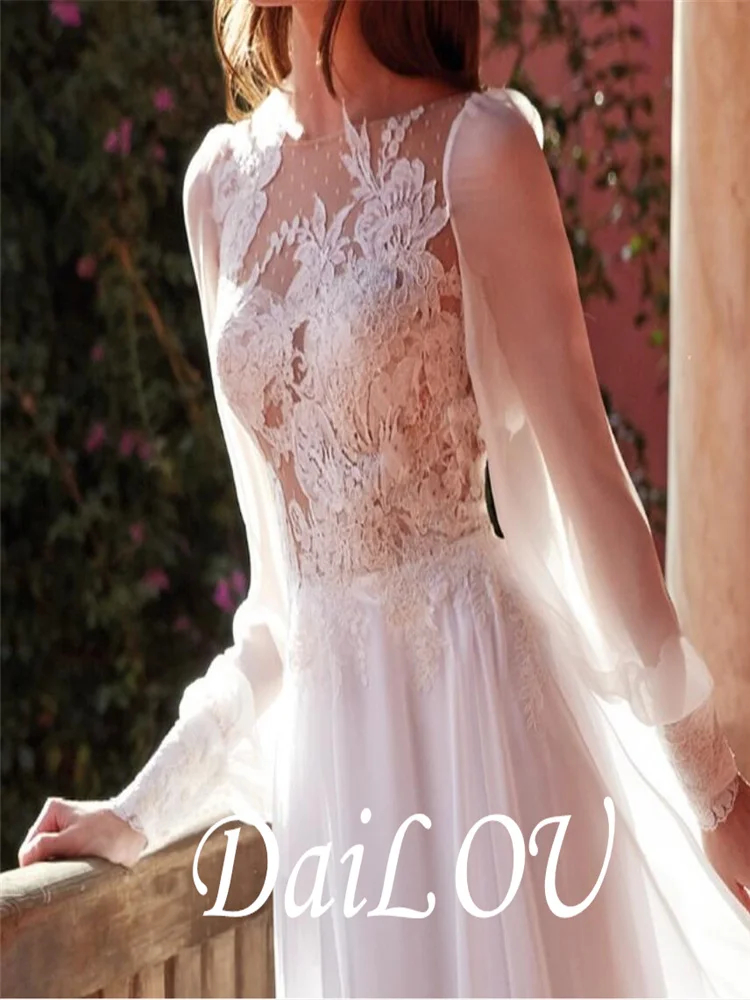 Bride Dress Sweeping Train Lace Tulle A Line Elegant Looming Upper Body Can Be Customized Size And Color2021