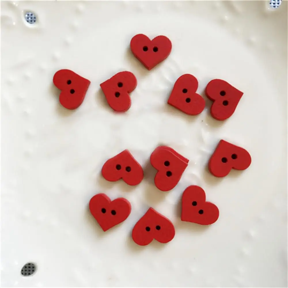 100Pcs 1.5x1.2cm Red Heart Button For Kids 2 Holes Red Love Heart Wooden Button Clothes DIY Sewing Accessory Decor Crafts DIY