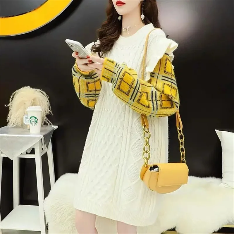 

2022 Autumn Fake Two-piece Padded Sweater Women Pullover Niche Design Sense Plaid Sleeve Dress Outer Wearing Spliced Sweater Top