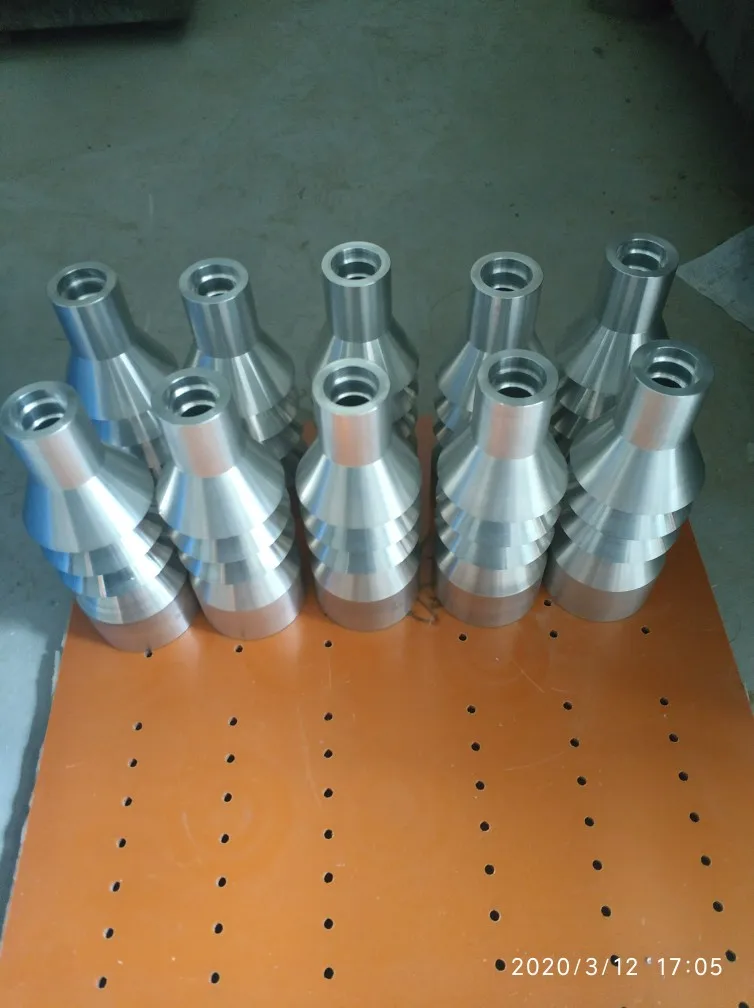 Aksesoris Mesin Masker Tiga Lapis Empat Lapis Kain Rol Lipat Poros Lipat Menekan Batang Lipatan Poros