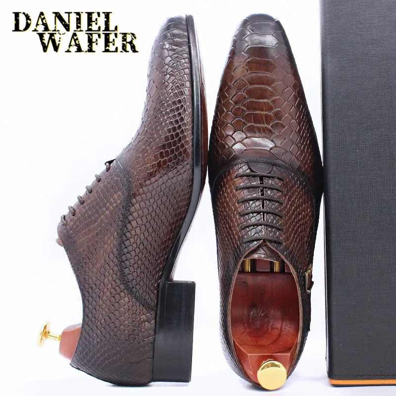 Modische Herren-Lederschuhe mit Schlangenhaut-Aufdruck, klassische Schnürung, Oxford, formell in Wein, Blau, Kaffee, Schwarz – spitze Zehenpartie – Detail 4
