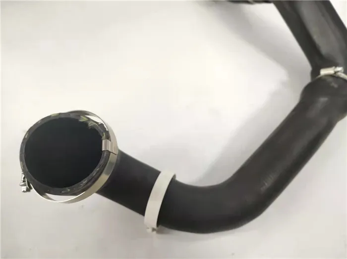 Intercooler to Manifold Inlet Hose Pipe Tube For Land Rover Freelander 2 2.2 2006-2014 LR066429, LR002589, LR000927
