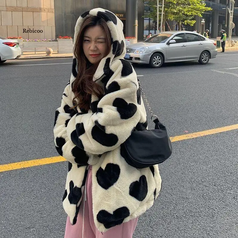 Autumn Winter Thick Jacket Female Casual Fashion Lamb Fluffy Comfortable Sweet Korean Loose Heart Pattern Warm Faux Fur Coat