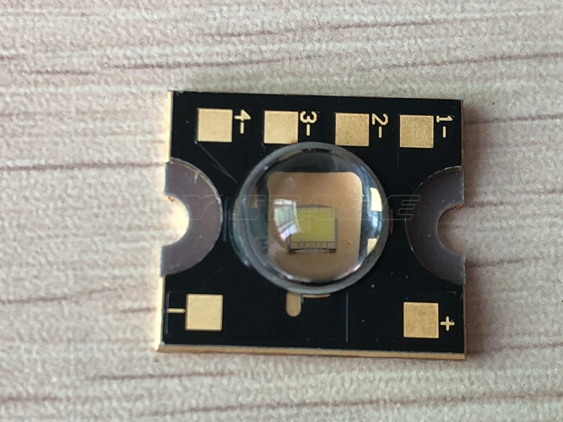 2 pz/lotto 5 v HA CONDOTTO LA Lampada Chip Pezzi di Ricambio Accessori Per 4X25 W Super Fascio Ha Condotto La Luce A Testa Mobile