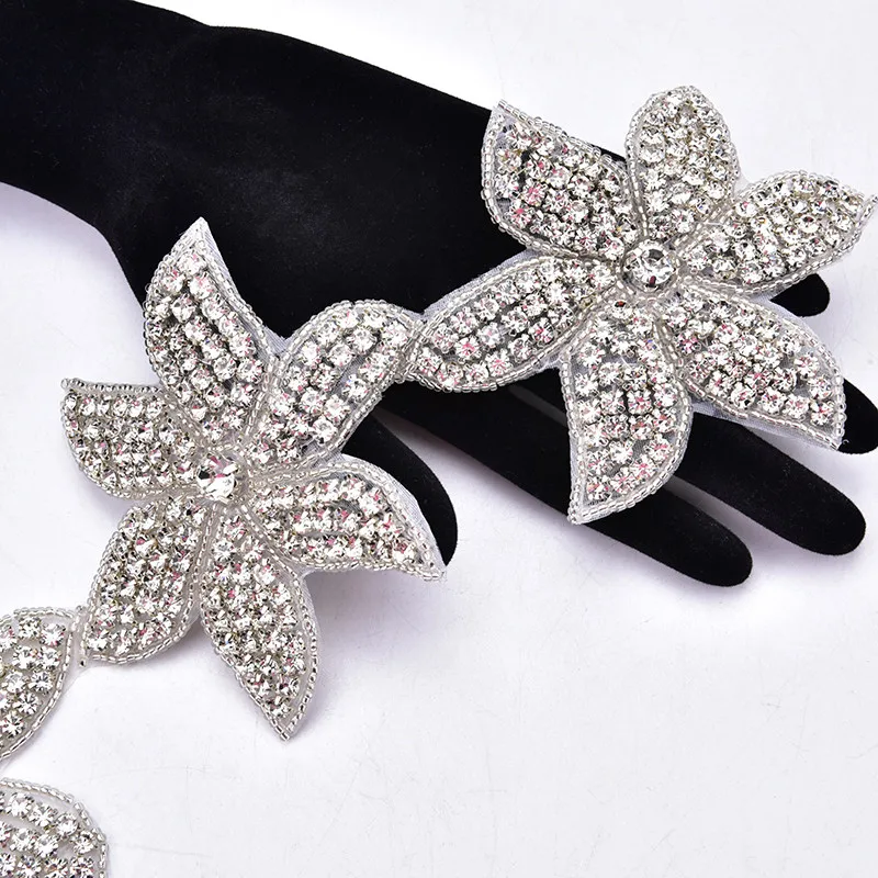 5pcs Crystal Rhinestone Flower Applique Hotfix Glass Beaded Bridal Patches Wedding Dress Belt Decoration Motif DIY Accessories