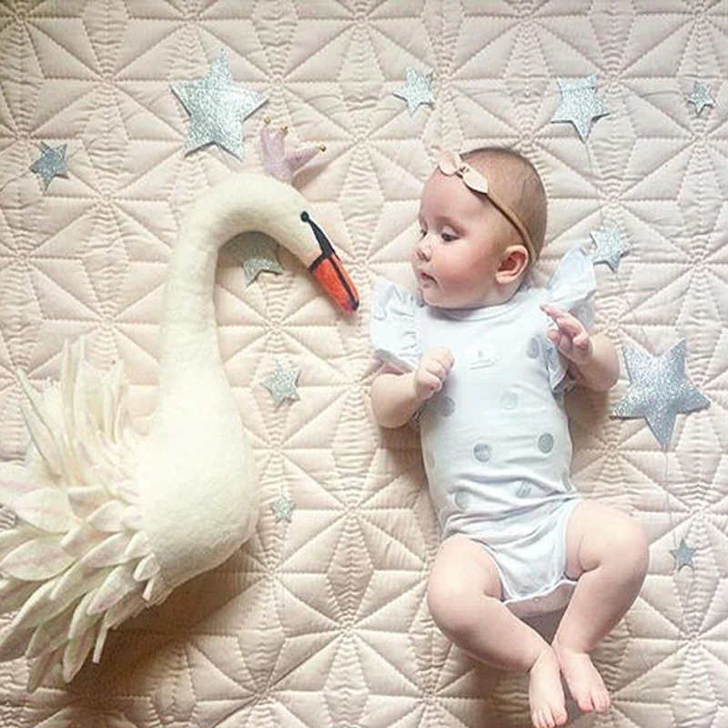 Décoration murale en forme de cygne, poupée en peluche faite à la main, jouets pour enfants, chambre de petite fille, cadeau d'anniversaire ou de mariage