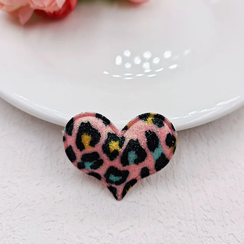 30 sztuk/partia 3.8*3CM Leopard błyszczące serce aplikacja dla DIY stroik klips do włosów Bow Decor akcesoria ubrania kapelusz...