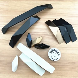 LCH New Design Matte Piano Black Solid Zinc Alloy Hole Pitch 32mm 192mm Geometric Design Modern style Cabinet Handle Door Pull