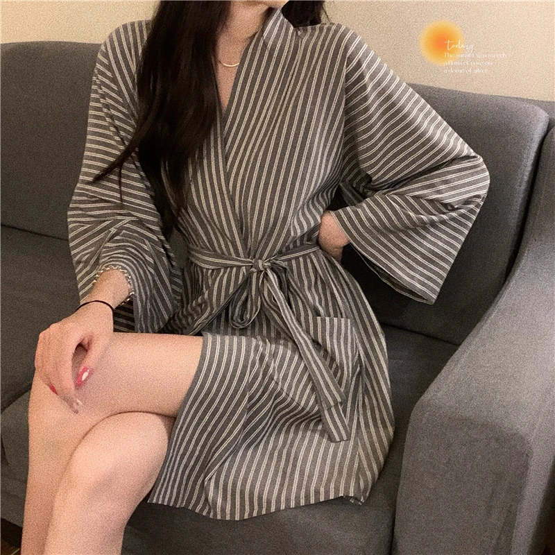 Robes Women Striped Loose Long Sleeve Knee Length Casual Bathrobe Autumn Home Lounge Wear Lace-up Fashion Nightdress Kimono Ins