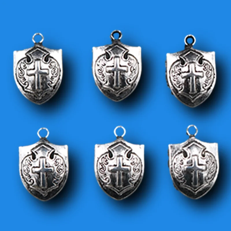 20pcs Silver Plated European Crusaders Shield Pendant Retro Necklace Bracelet Metal Accessories DIY Charms Jewelry Crafts Making