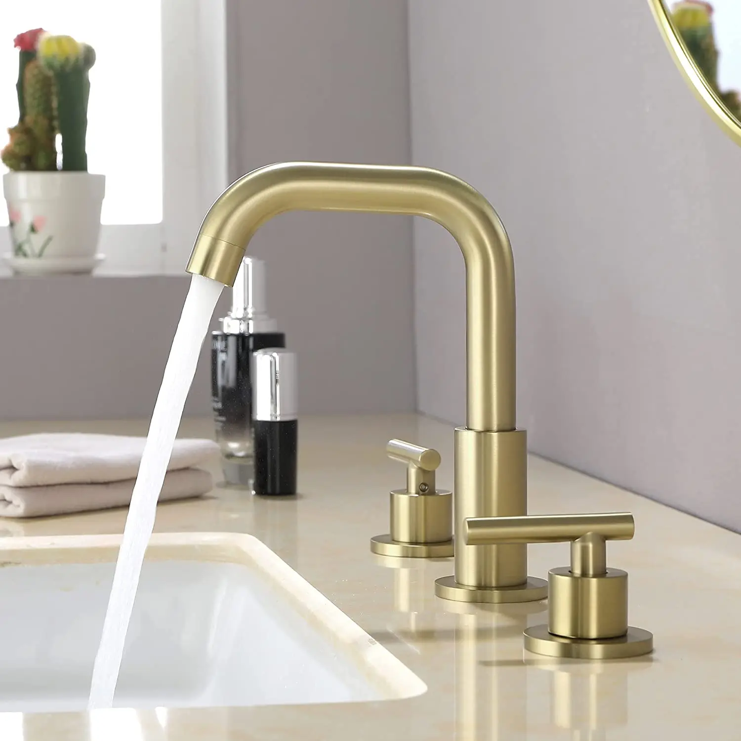 Top Quality Brass Widespread Bathroom Faucet 2 Handle 3 Hole Vanity Sink Faucet Fashion design Cold hot water Tap,Brushed Gold