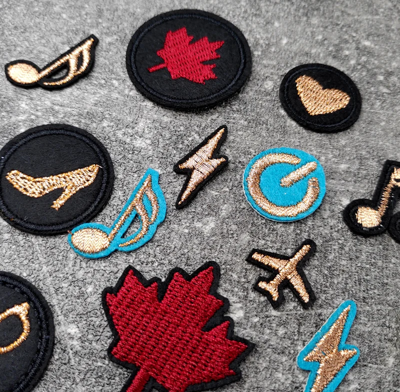 Glasses Aircraft Love Note Patches Clothe Embroidery Applique Sewing Supplies Decorative Badges Canada Maple Leaves Lightning