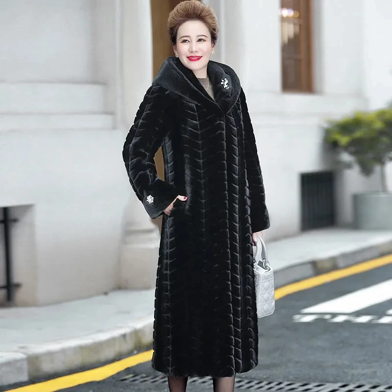 

5XL The New Imitation Mink Fur Coat Women Winter Jacket 2021 Noble Middle-aged Elderly Mothers Thicked Long Parkas A