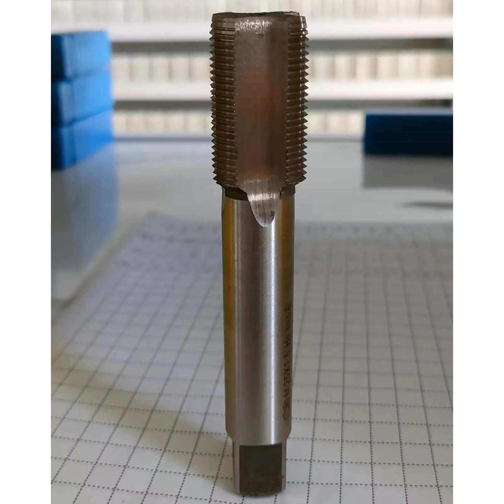 M25x1.5 القياسية آلة اليسار الحنفية ويموت مستقيم الأخدود الحنفية التعميم لوحة يموت أداة اليد مجموعة جولة التنصت يموت التنصت على الموضوع