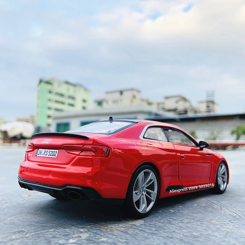 Bburago 1:24 Audi RS5 RAD simulation alloy car model crafts decoration collection toy tools gift